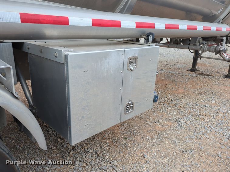 image for item NZ9301 2015 MAC LTT tank trailer