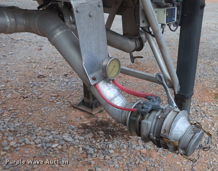 image for item NZ9301 2015 MAC LTT tank trailer