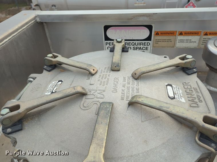 image for item NZ9301 2015 MAC LTT tank trailer