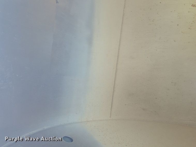 image for item NZ9301 2015 MAC LTT tank trailer