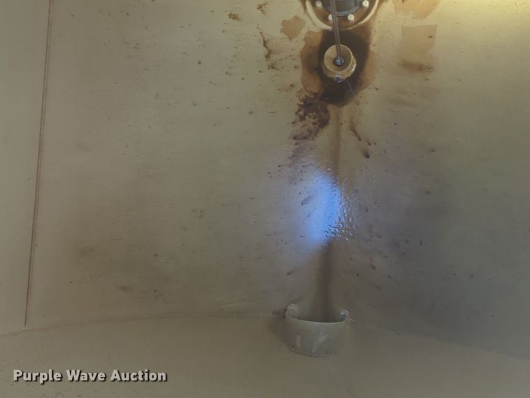 image for item NZ9301 2015 MAC LTT tank trailer