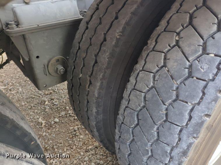 image for item NZ9301 2015 MAC LTT tank trailer