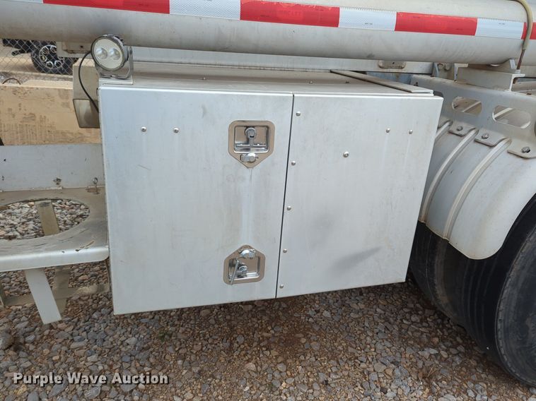 image for item NZ9302 2015 MAC LTT tank trailer