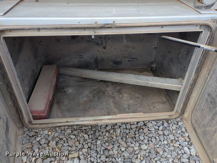 image for item NZ9302 2015 MAC LTT tank trailer