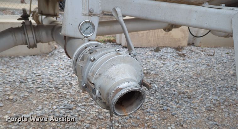 image for item NZ9302 2015 MAC LTT tank trailer