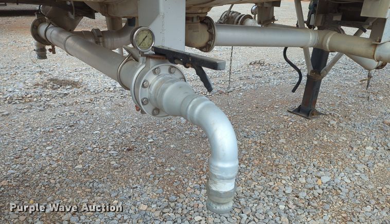 image for item NZ9302 2015 MAC LTT tank trailer