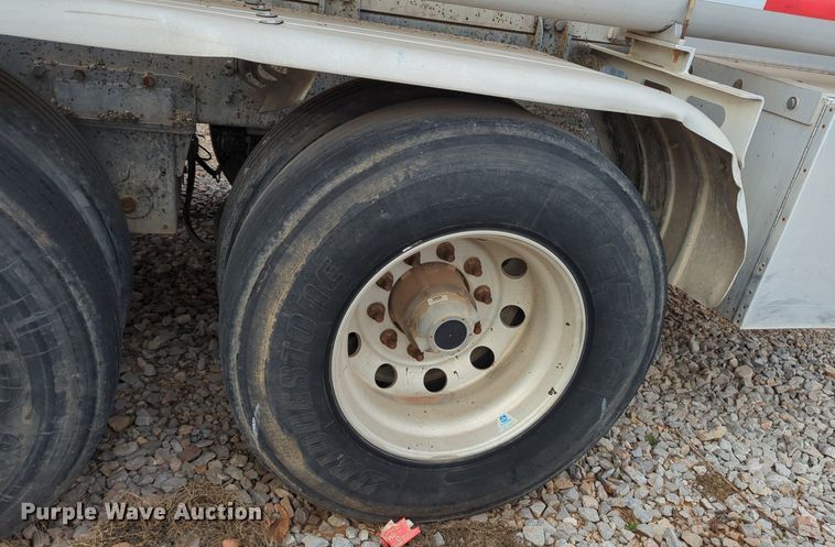 image for item NZ9302 2015 MAC LTT tank trailer