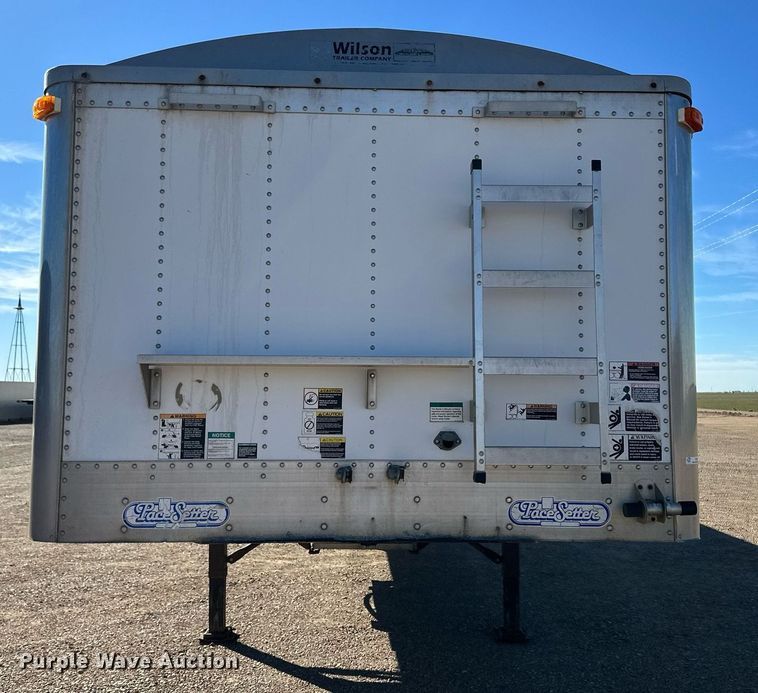image for item OA9552 2007 Wilson DWH-500 grain trailer