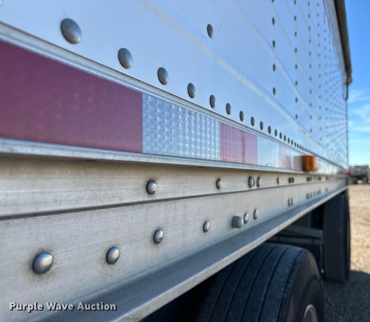 image for item OA9552 2007 Wilson DWH-500 grain trailer