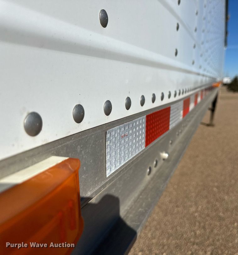 image for item OA9552 2007 Wilson DWH-500 grain trailer