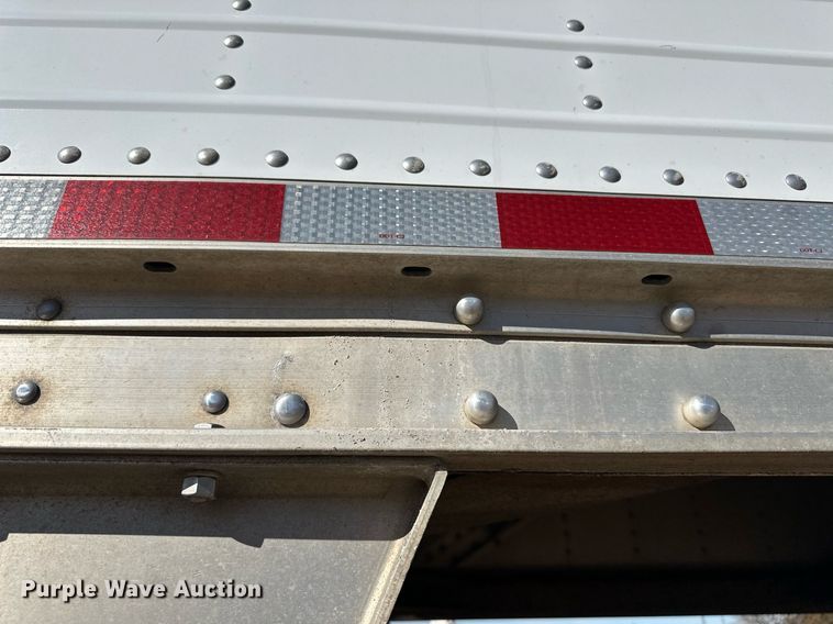 image for item OA9552 2007 Wilson DWH-500 grain trailer