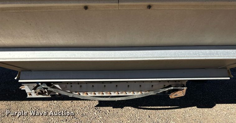 image for item OA9552 2007 Wilson DWH-500 grain trailer