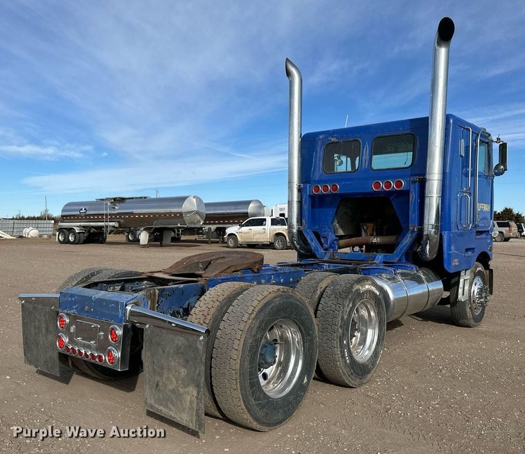 image for item OA9589 1986 Peterbilt 362 semi truck