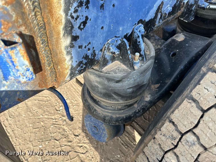 image for item OA9589 1986 Peterbilt 362 semi truck