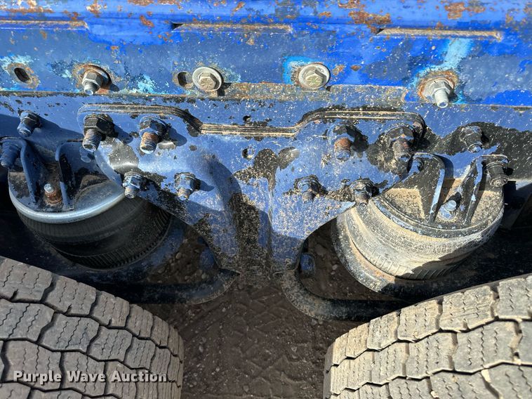 image for item OA9589 1986 Peterbilt 362 semi truck