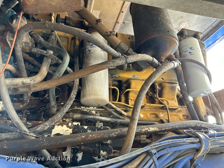 image for item OA9589 1986 Peterbilt 362 semi truck