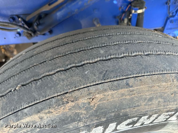 image for item OA9589 1986 Peterbilt 362 semi truck