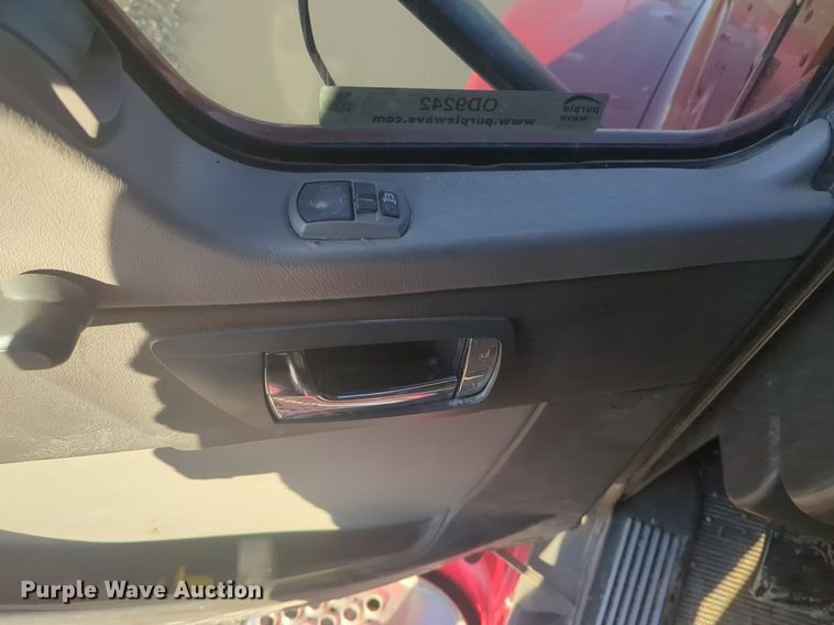 image for item OD9242 2007 Kenworth T600 semi truck