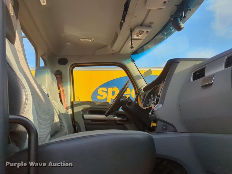 image for item OD9254 2021 Kenworth  T680 semi truck