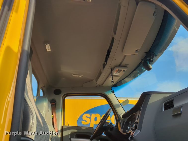 image for item OD9254 2021 Kenworth  T680 semi truck