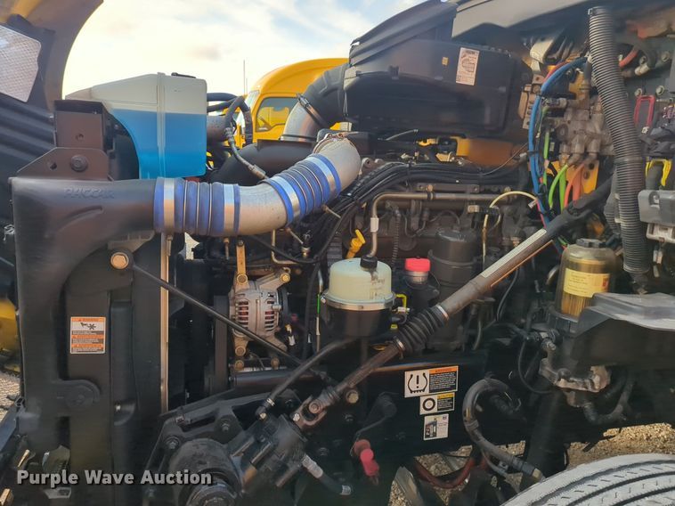 image for item OD9254 2021 Kenworth  T680 semi truck