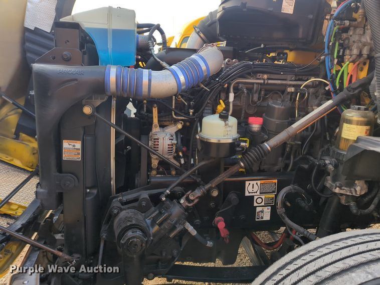 image for item OD9254 2021 Kenworth  T680 semi truck