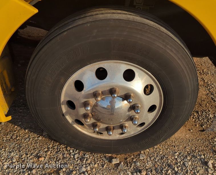 image for item OD9254 2021 Kenworth  T680 semi truck