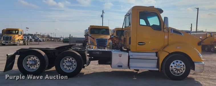 image for item OD9263 2020 Kenworth T680 semi truck