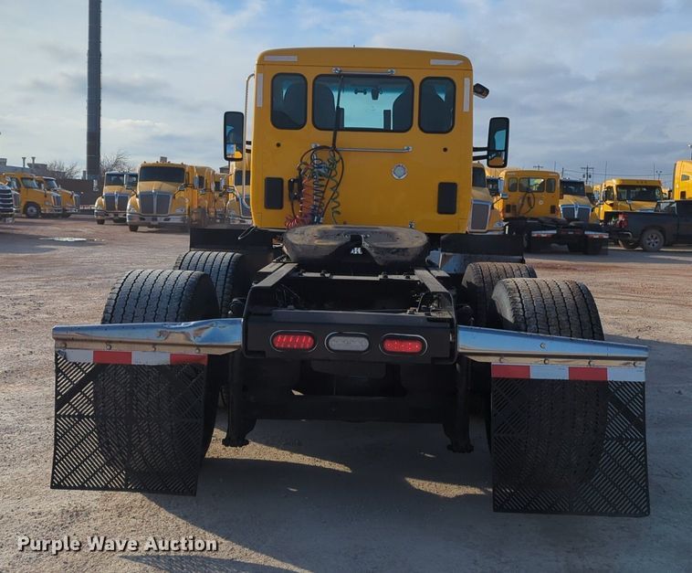 image for item OD9263 2020 Kenworth T680 semi truck