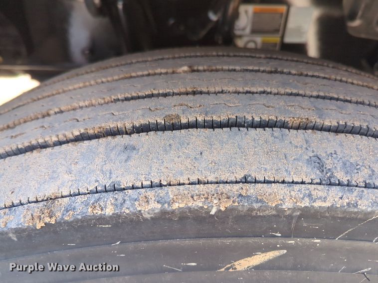 image for item OD9263 2020 Kenworth T680 semi truck