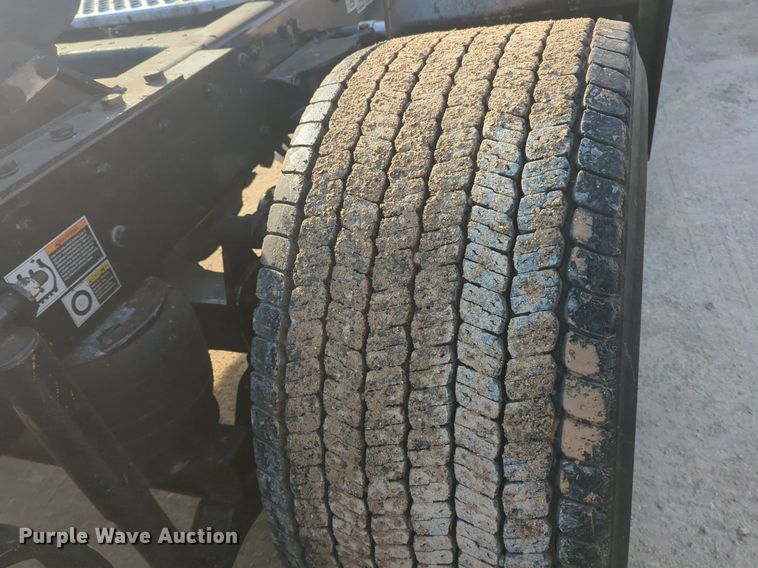 image for item OD9263 2020 Kenworth T680 semi truck