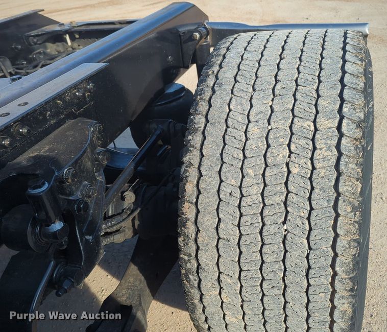 image for item OD9263 2020 Kenworth T680 semi truck