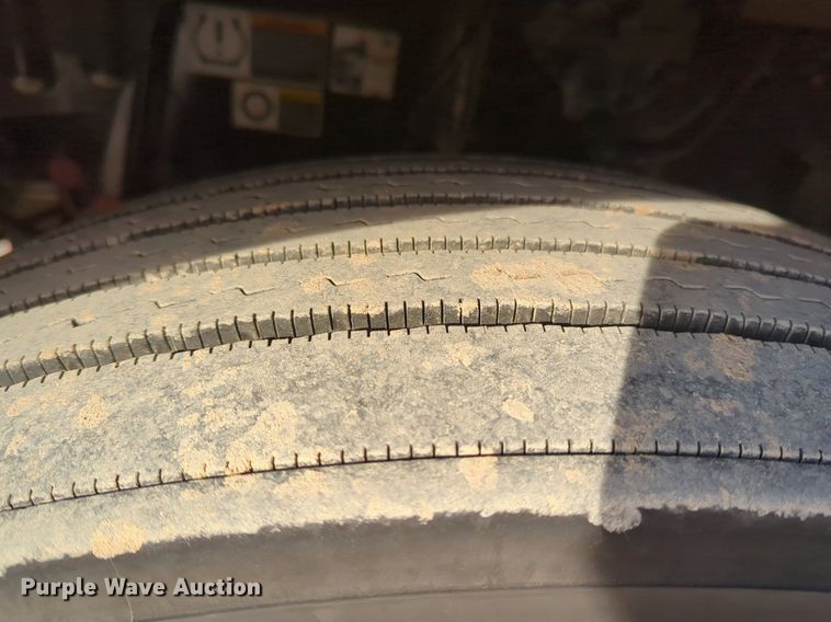 image for item OD9263 2020 Kenworth T680 semi truck