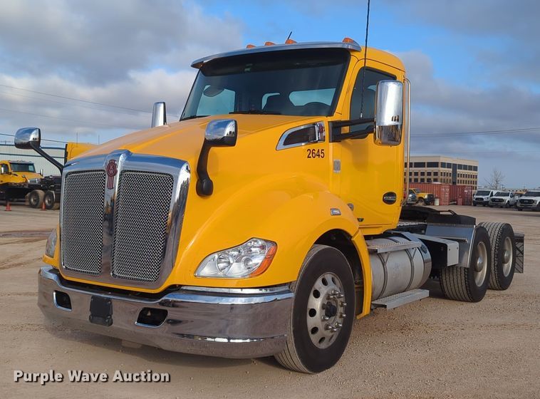 image for item OD9264 2020 Kenworth T680 semi truck