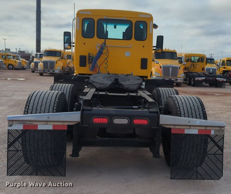 image for item OD9264 2020 Kenworth T680 semi truck