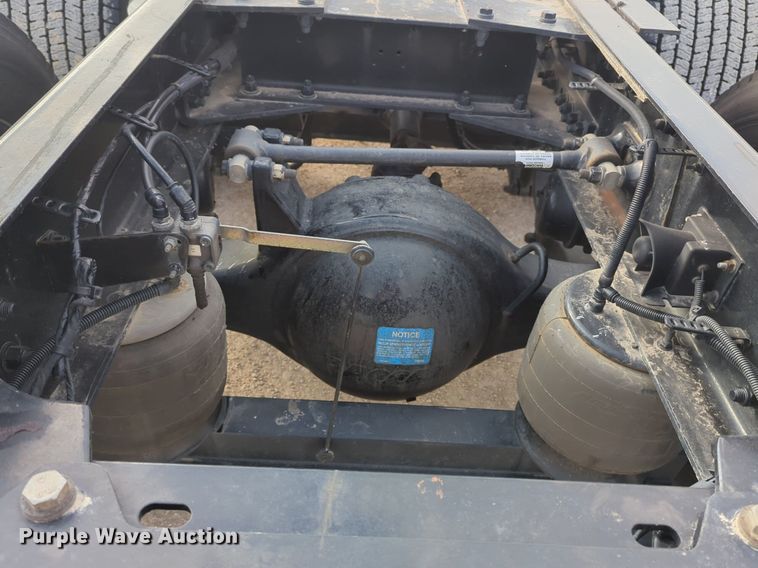 image for item OD9264 2020 Kenworth T680 semi truck