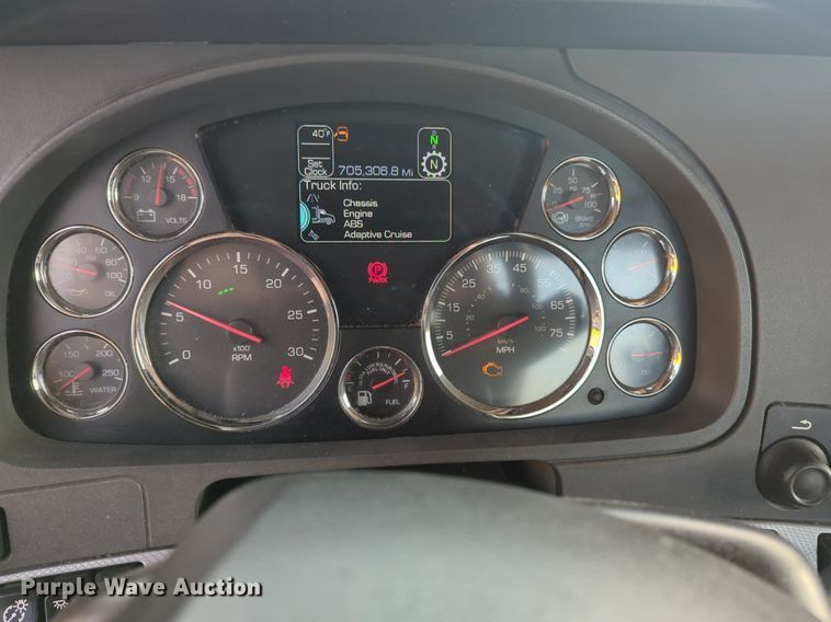 image for item OD9264 2020 Kenworth T680 semi truck