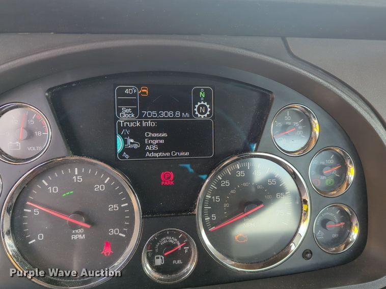 image for item OD9264 2020 Kenworth T680 semi truck