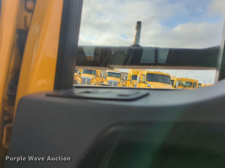 image for item OD9264 2020 Kenworth T680 semi truck