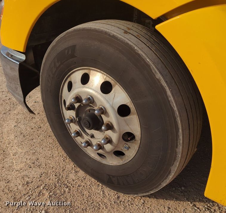 image for item OD9264 2020 Kenworth T680 semi truck