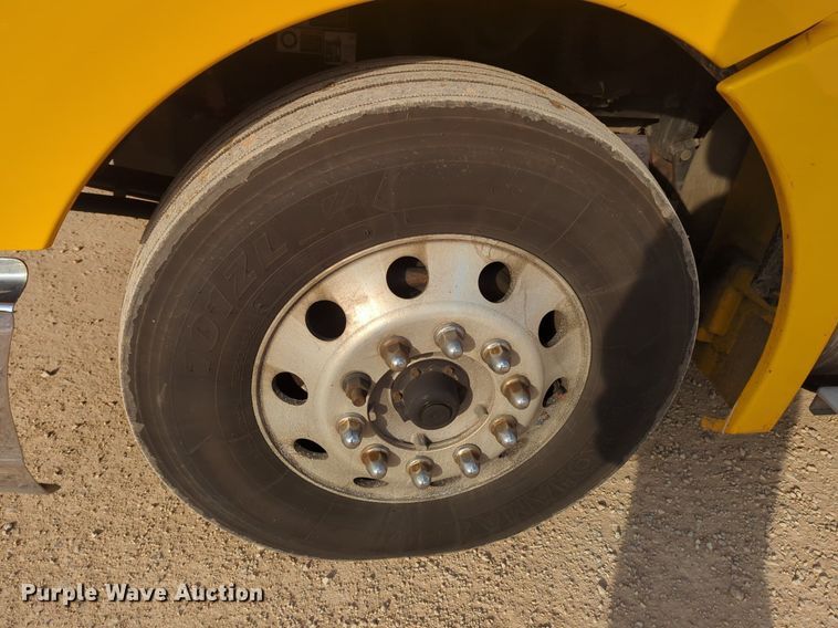 image for item OD9264 2020 Kenworth T680 semi truck