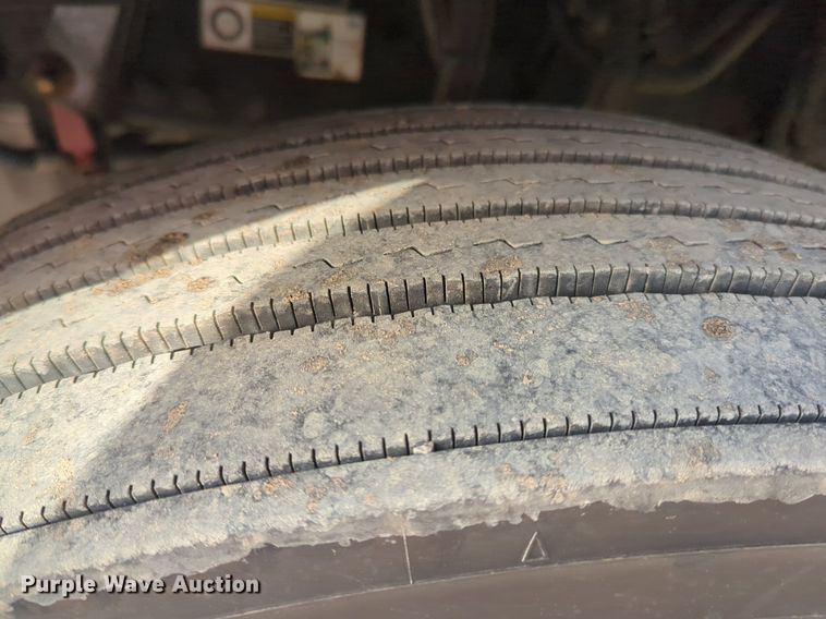 image for item OD9264 2020 Kenworth T680 semi truck