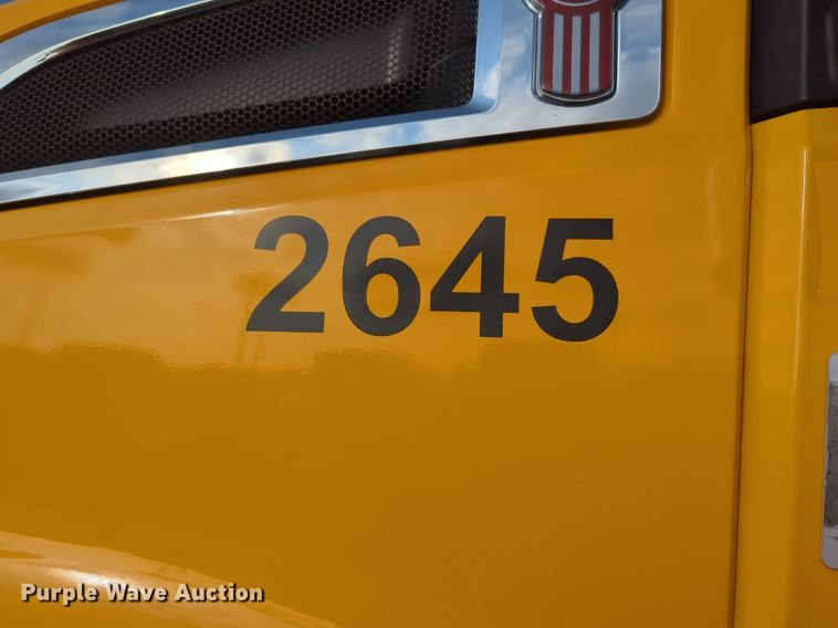 image for item OD9264 2020 Kenworth T680 semi truck