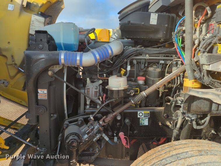 image for item OD9267 2019 Kenworth  T680 semi truck