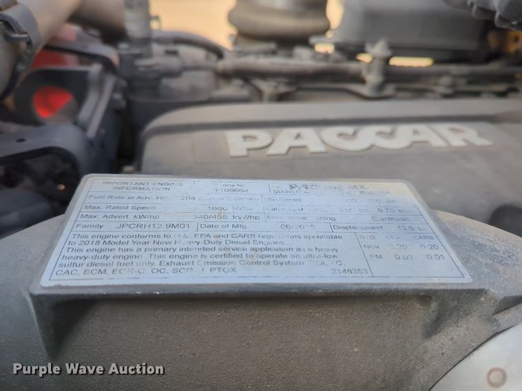 image for item OD9267 2019 Kenworth  T680 semi truck