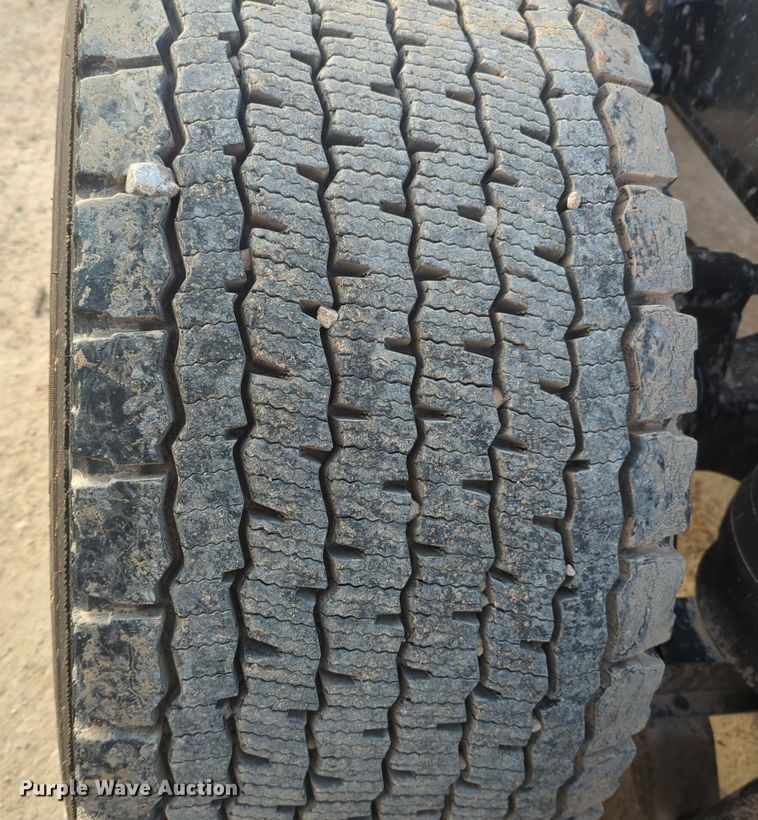 image for item OD9267 2019 Kenworth  T680 semi truck