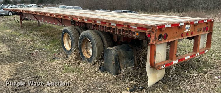 image for item OJ9534 1998 Lufkin  flatbed trailer