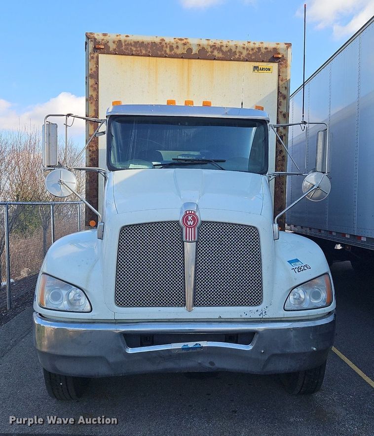 image for item OK9791 2017 Kenworth  T370 side curtain box truck