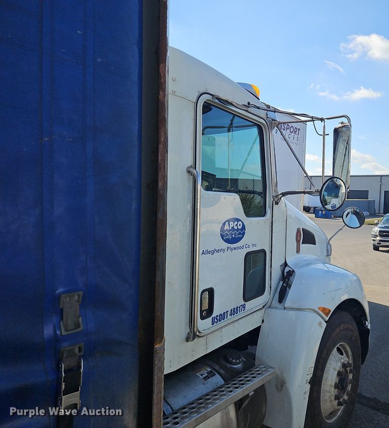 image for item OK9791 2017 Kenworth  T370 side curtain box truck