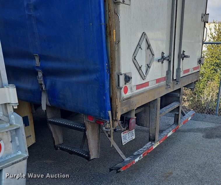 image for item OK9791 2017 Kenworth  T370 side curtain box truck